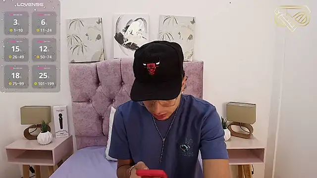 Amadeo Wild online show from 01-19-25, 12:39