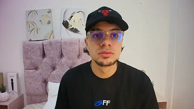 Amadeo Wild online show from 02-06-25, 12:16