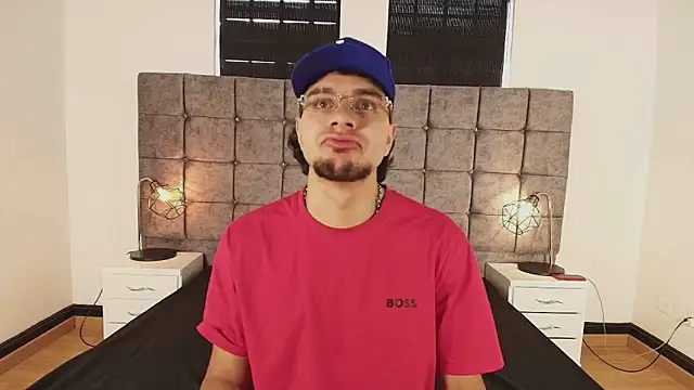 Amadeo Wild online show from 03-08-25, 02:19