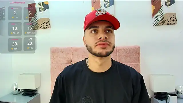 Amadeo Wild online show from 10-22-25, 03:23