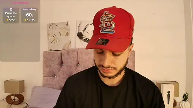 Amadeo Wild online show from 12-20-25, 02:57