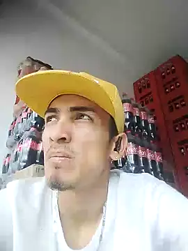 Snapshot of jeremy_scott chatting on 01-31-25, 06:47 jeremy scott online show from 01-31-25, 06:47