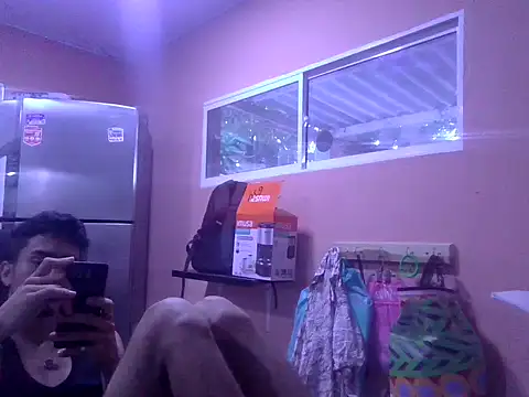 Snapshot of jeremy_scott chatting on 09-28-25, 03:50 jeremy scott online show from 09-28-25, 03:50