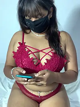 Snapshot of Jeroliee_viyana chatting on 03-21-25, 02:07 Jeroliee viyana online show from 03-21-25, 02:07