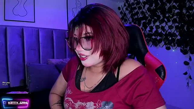 Kitty Gang online show from 12-04-25, 02:43