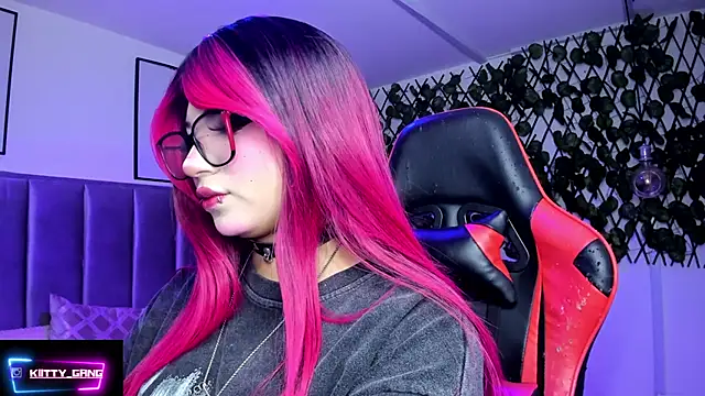 Kitty Gang online show from 02-26-26, 01:48