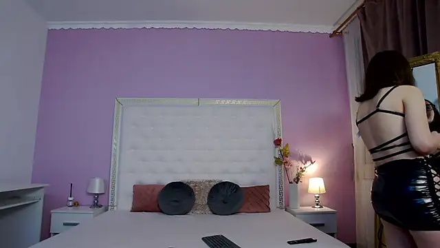 Lenna Paul online show from 02-07-26, 05:11