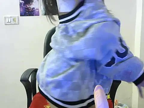 namrata1501 online show from 12-08-24, 06:39