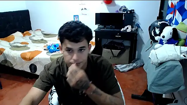 Snapshot of freddy_romas chatting on 05-30-26, 08:17 freddy romas online show from 05-30-26, 08:17
