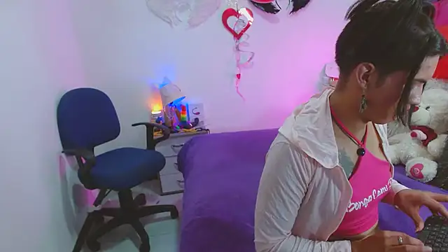 AlexaFontana online show from 02-19-25, 01:40