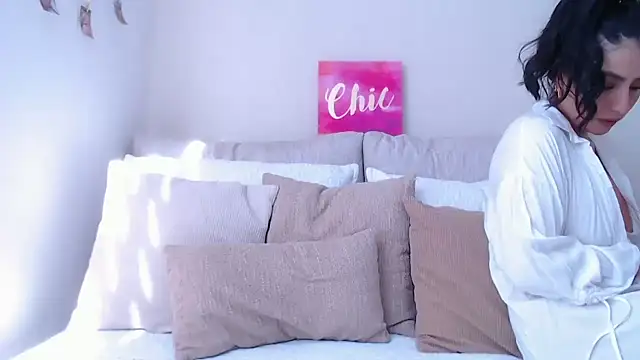 Gia Ferh online show from 12-20-25, 08:05