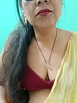 Snapshot of Saroj-Shah chatting on 04-30-26, 05:36 Saroj-Shah online show from 04-30-26, 05:36