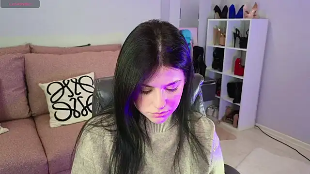 Jenna Adams  online show from 10-17-25, 12:36