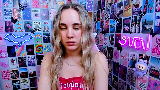 MiaMilas online show from 02-18-26, 02:46