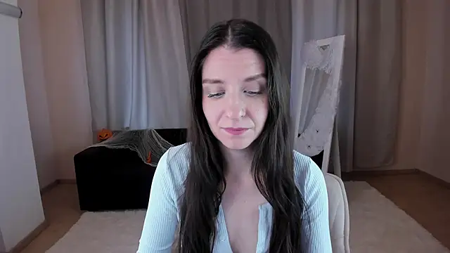 Snapshot of helentasty chatting on 10-27-25, 02:59 helentasty online show from 10-27-25, 02:59