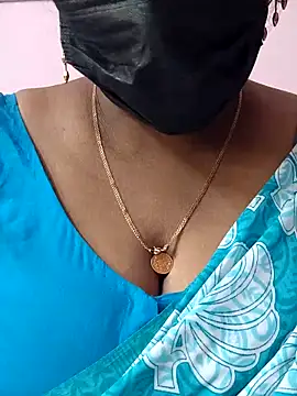 mallu-sumi online show from 04-28-26, 08:41