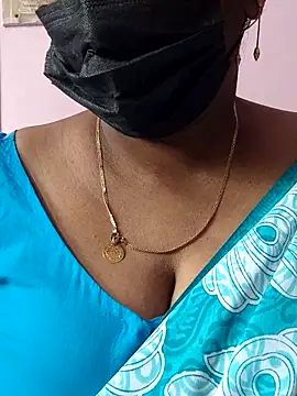 mallu-sumi online show from 04-29-26, 02:04