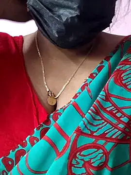 mallu-sumi online show from 04-30-26, 03:13