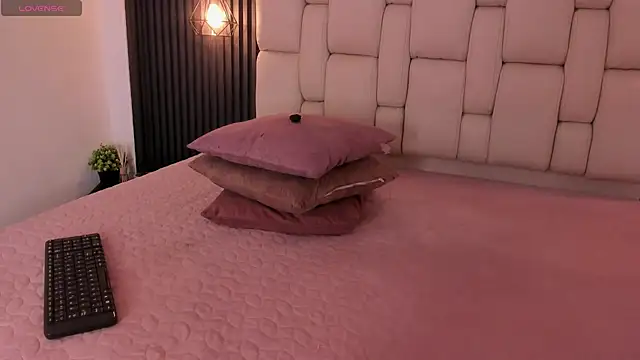 kristakinnky online show from 05-21-26, 12:56