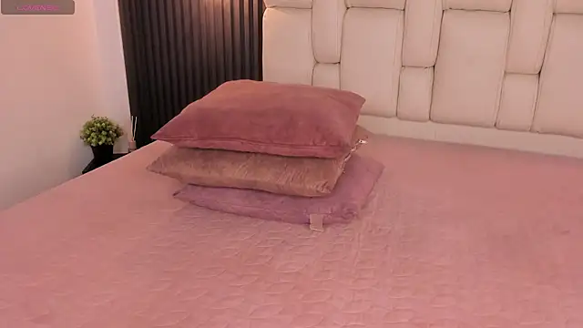 kristakinnky online show from 06-08-26, 12:27