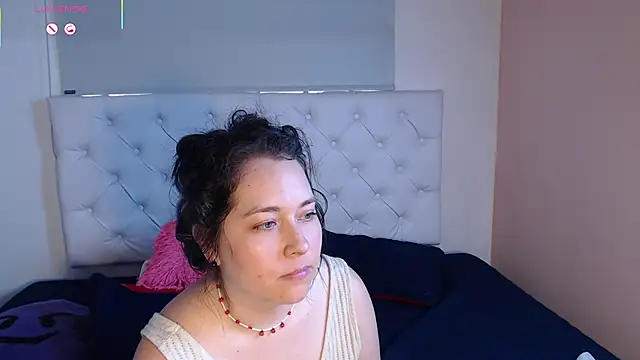 May Carlier online show from 03-06-26, 08:16