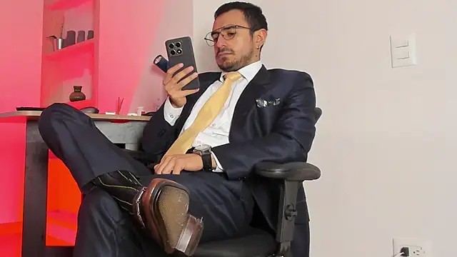 pablo-rincon95 online show from 02-24-25, 12:16