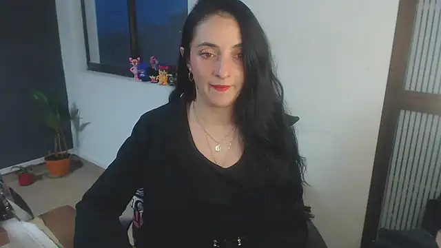 Snapshot of amellie_ros chatting on 09-15-25, 11:05 amellie ros online show from 09-15-25, 11:05