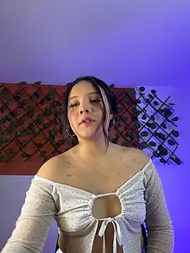 Emily Trujillo online show from 11-20-25, 05:45