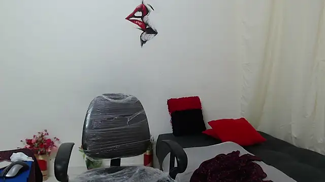 Aranza-Queen online show from 01-14-26, 04:12