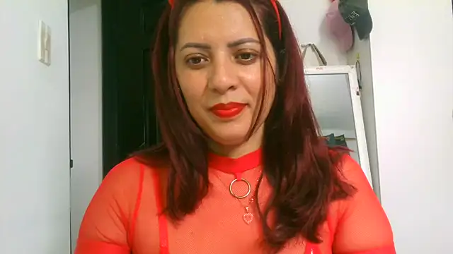 Anne kis online show from 10-31-25, 06:31