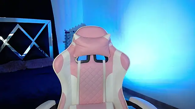 merlin-18 online show from 10-31-25, 03:29