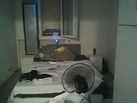 Snapshot of vergon6241 chatting on 07-10-26, 09:50 vergon6241 online show from 07-10-26, 09:50