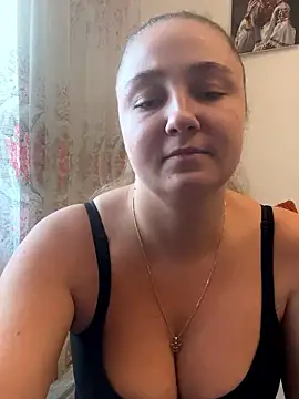 Snapshot of Joannakiss chatting on 10-23-25, 01:54 Joannakiss online show from 10-23-25, 01:54