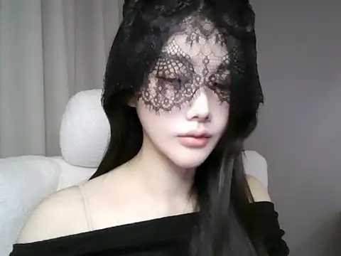 xiaxia-baby  online show from 11-25-25, 05:13