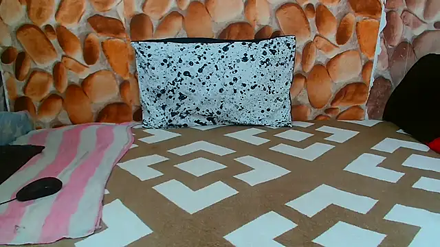 AfricanBigAssxx98 online show from 11-14-25, 10:36