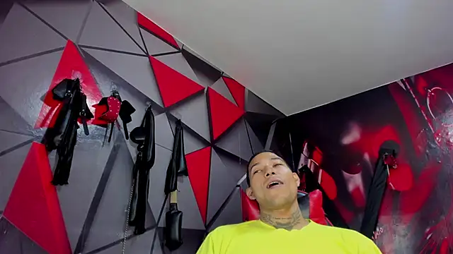 Hana and Zeta online show from 09-12-25, 12:16