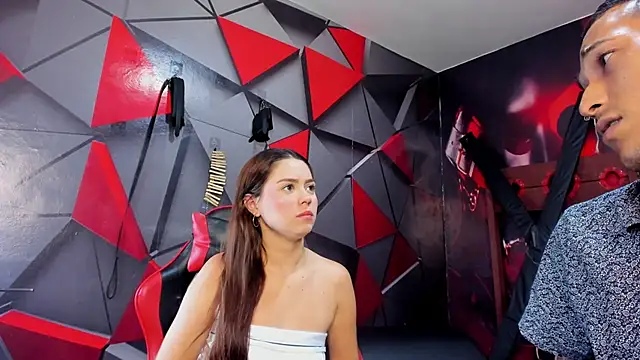 Hana and Zeta online show from 10-17-25, 12:19