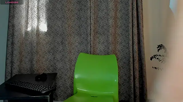 Snapshot of angelswets chatting on 09-11-25, 02:17 angelswets online show from 09-11-25, 02:17