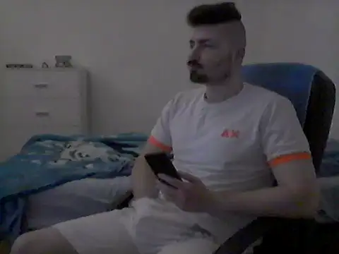 Snapshot of Hkl95555 chatting on 10-05-25, 11:57 Hkl95555 online show from 10-05-25, 11:57