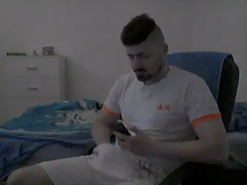 Snapshot of Hkl95555 chatting on 10-07-25, 12:41 Hkl95555 online show from 10-07-25, 12:41