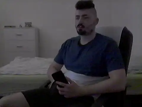 Snapshot of Hkl95555 chatting on 10-13-25, 11:16 Hkl95555 online show from 10-13-25, 11:16