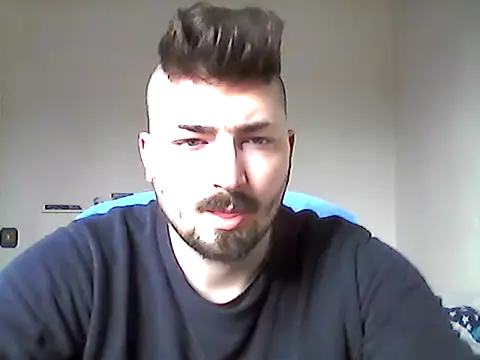 Snapshot of Hkl95555 chatting on 12-19-25, 12:45 Hkl95555 online show from 12-19-25, 12:45