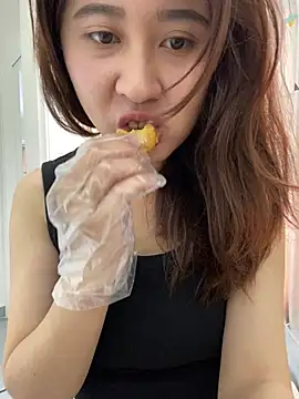 Liliya-77 online show from 04-12-26, 07:13