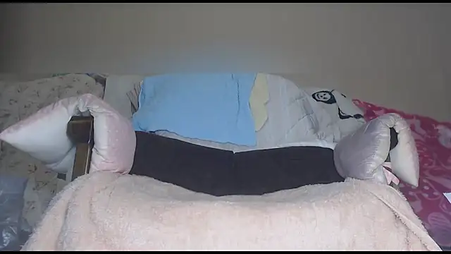 cross-dresser-nana online show from 12-04-24, 10:19