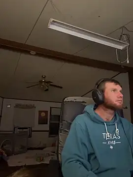 dcockell online show from 10-27-25, 06:17