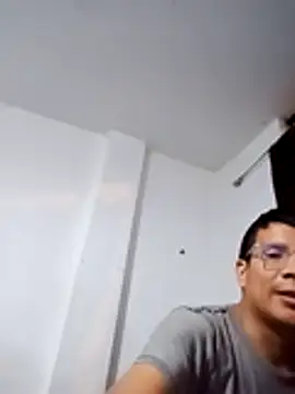 PequeArely online show from 12-30-24, 06:20