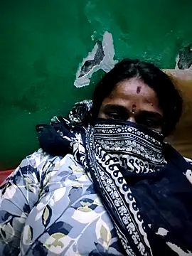 Snapshot of dhararni chatting on 08-03-26, 09:15 dhararni online show from 08-03-26, 09:15