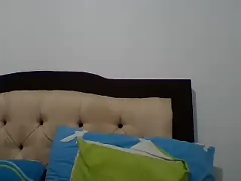 ScarletGlow1 online show from 11-25-25, 11:38