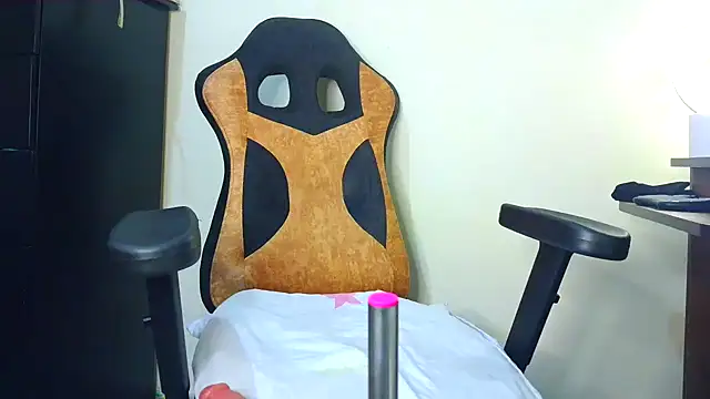 Samary thomas online show from 11-16-25, 01:22