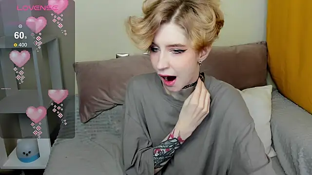 Angel Jules online show from 01-31-25, 01:22